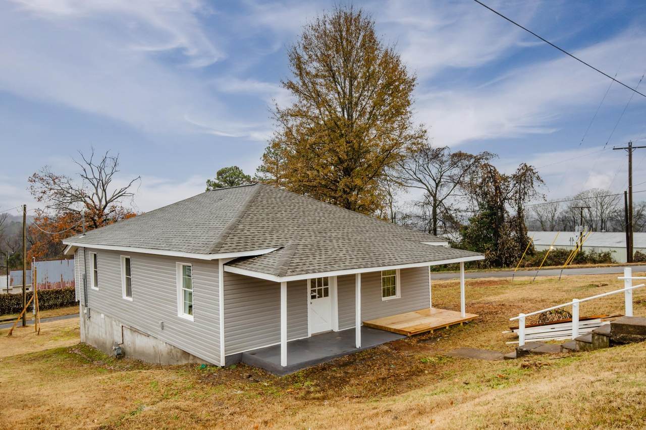 704 Park St - Photo 1