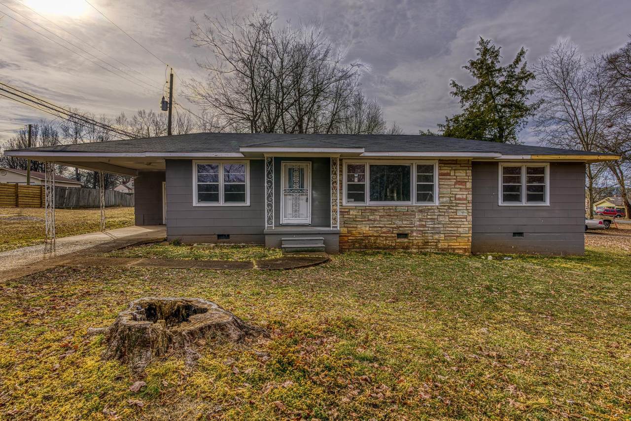 302 Howard St - Photo 1
