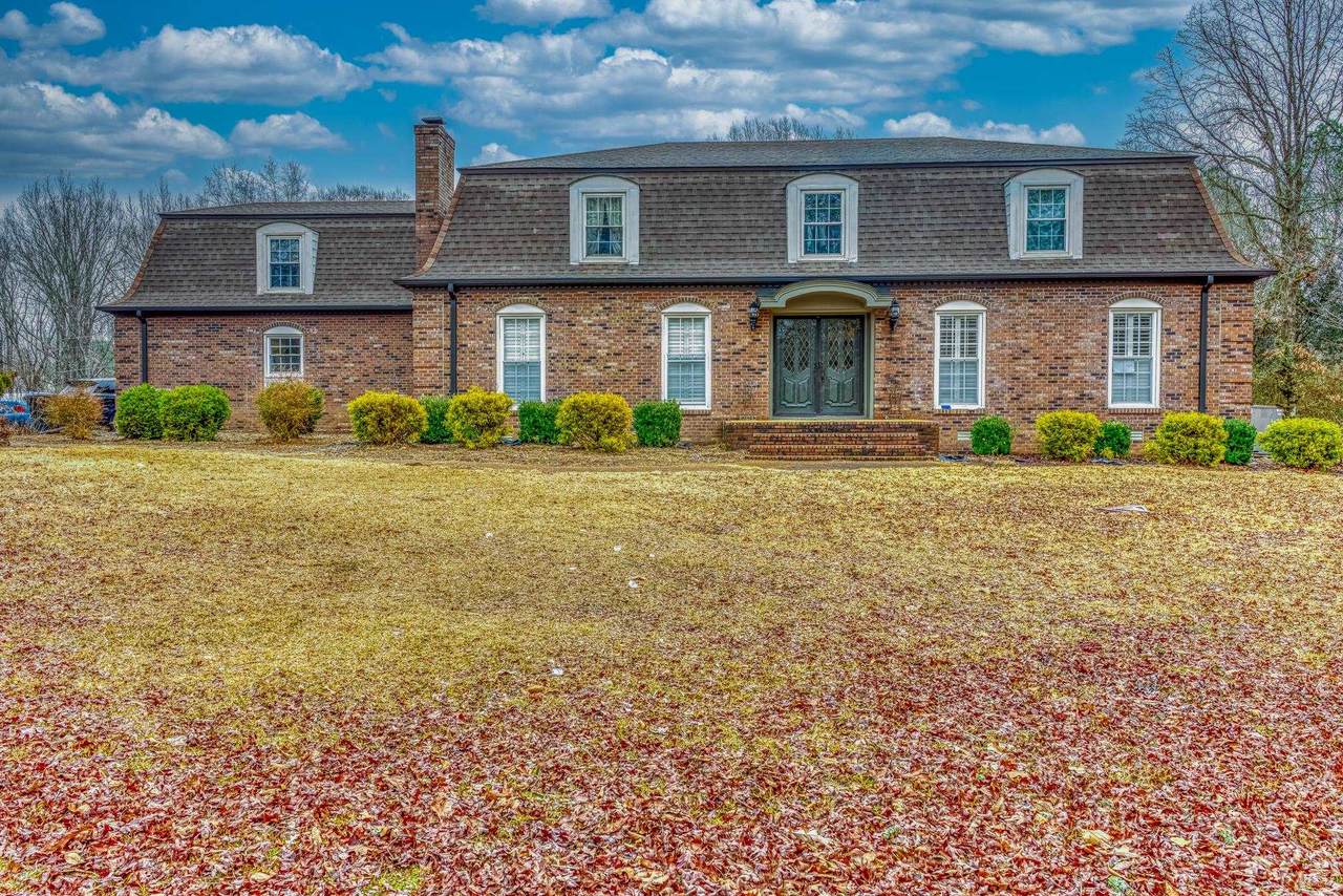 1400 Country Club Lane - Photo 1
