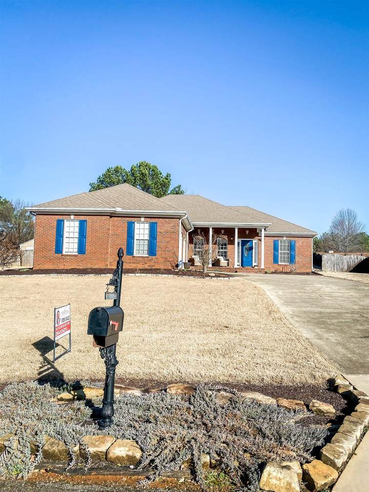 175 Cedar Brook Ln - Photo 1