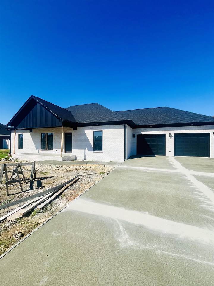 665 Cloverleaf Cir, Killen, AL 35645 (MLS 515637) MarMac Real Estate