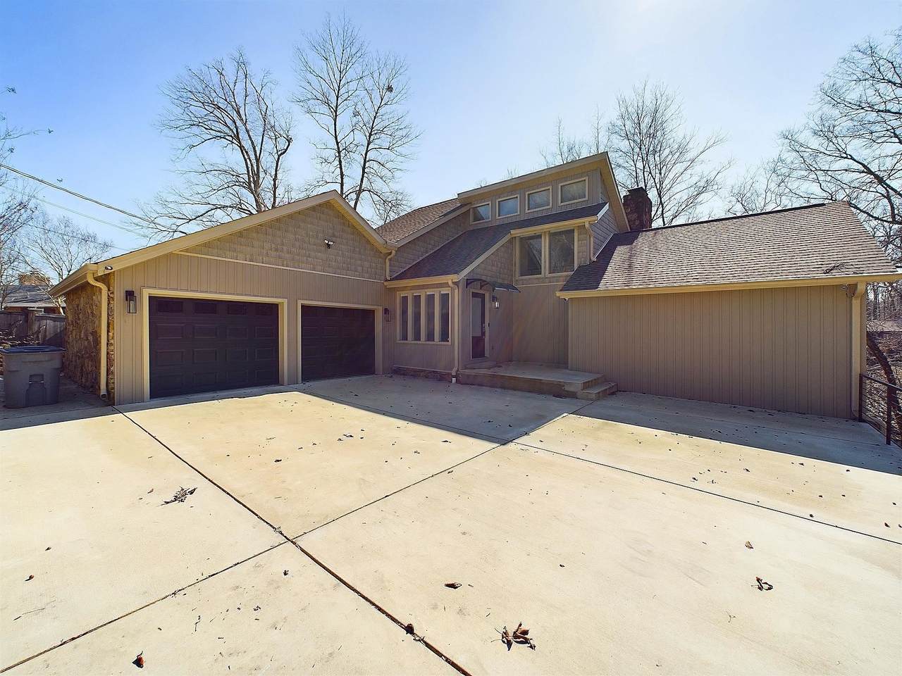 1794 Skypark Rd - Photo 1