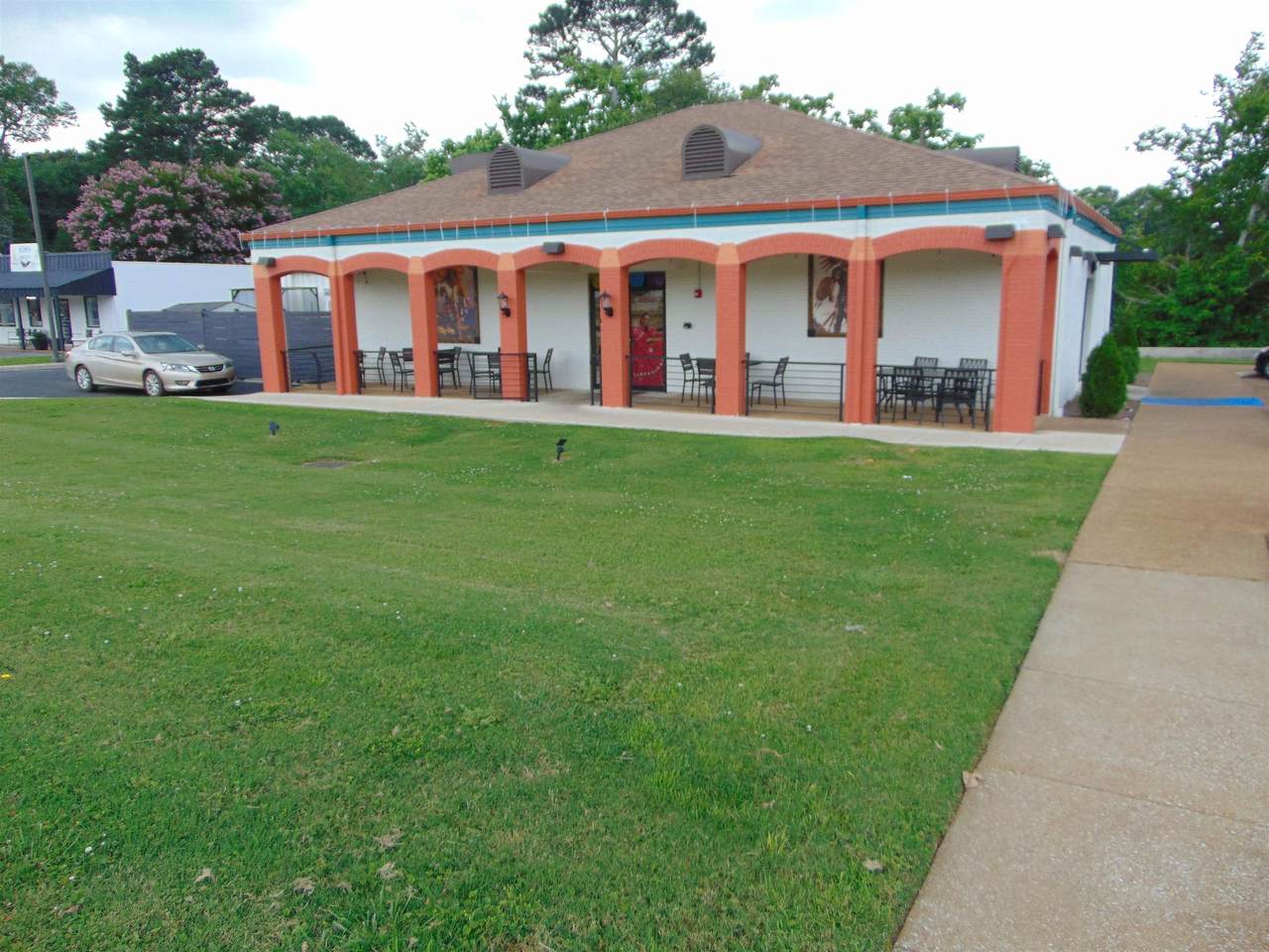 3509 Cloverdale Rd - Photo 1