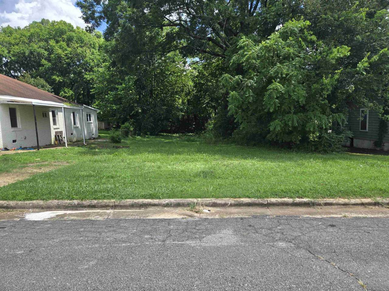 419 Campbell St - Photo 1