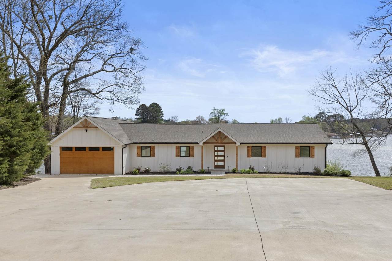 680 Shore Dr - Photo 1