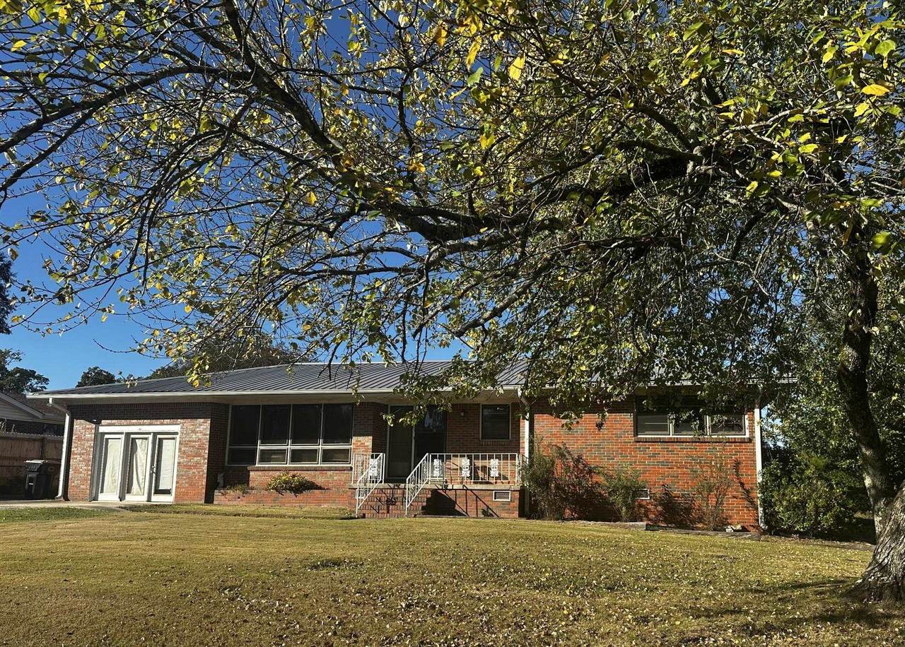 1203 Morningside Dr - Photo 1