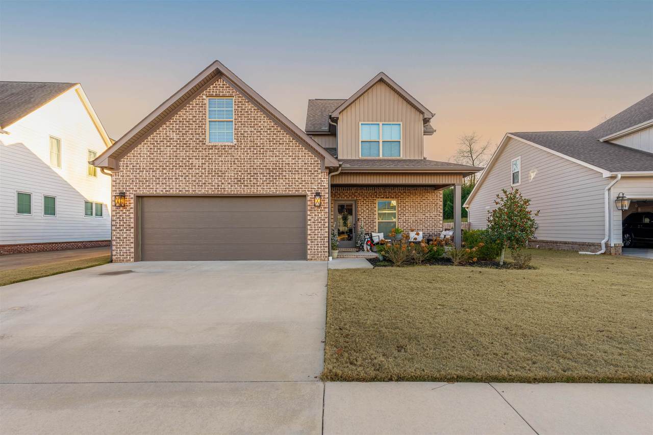 312 Hickory Dr - Photo 1