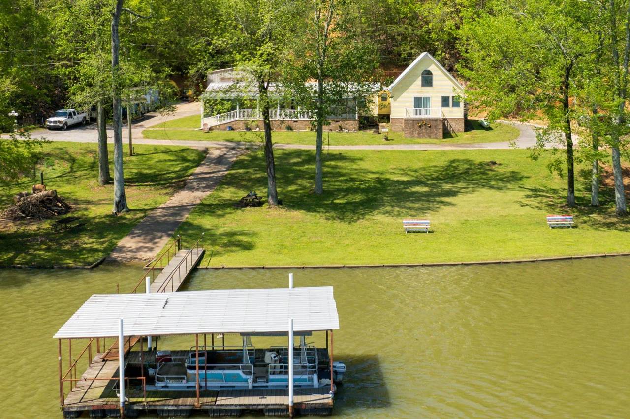 527 Bear Creek Dr - Photo 1