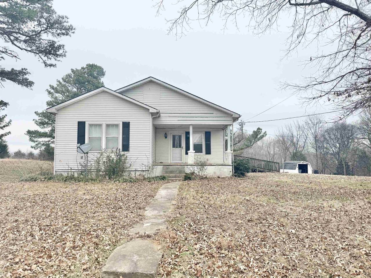 560 State Line Rd - Photo 1