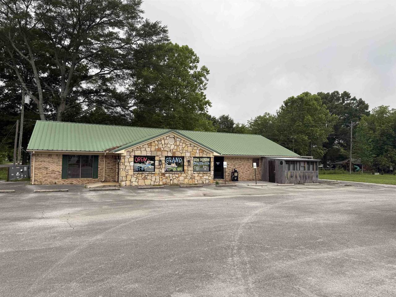 607 4th St - Photo 1