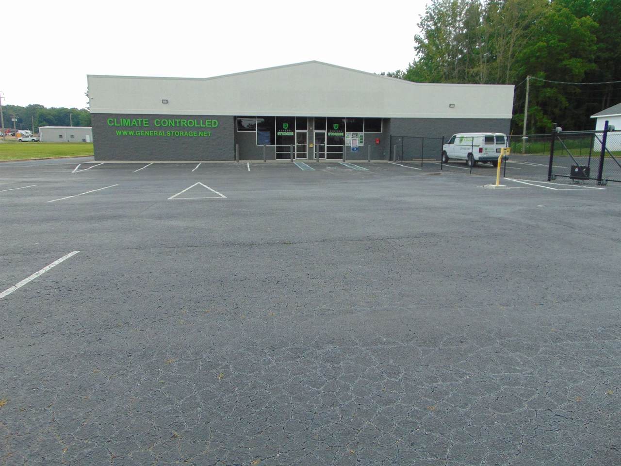 4102 Cloverdale Rd - Photo 1