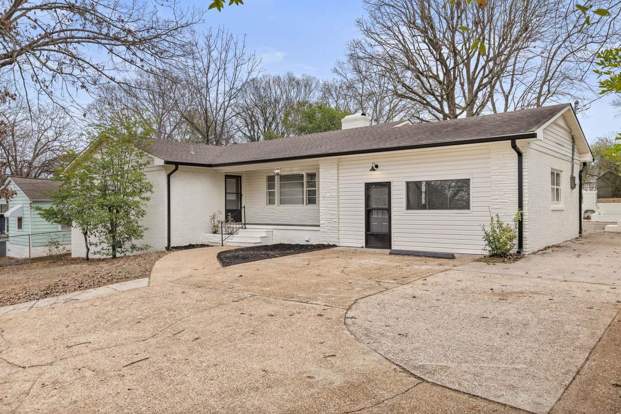 137 Bayless Ave - Photo 1