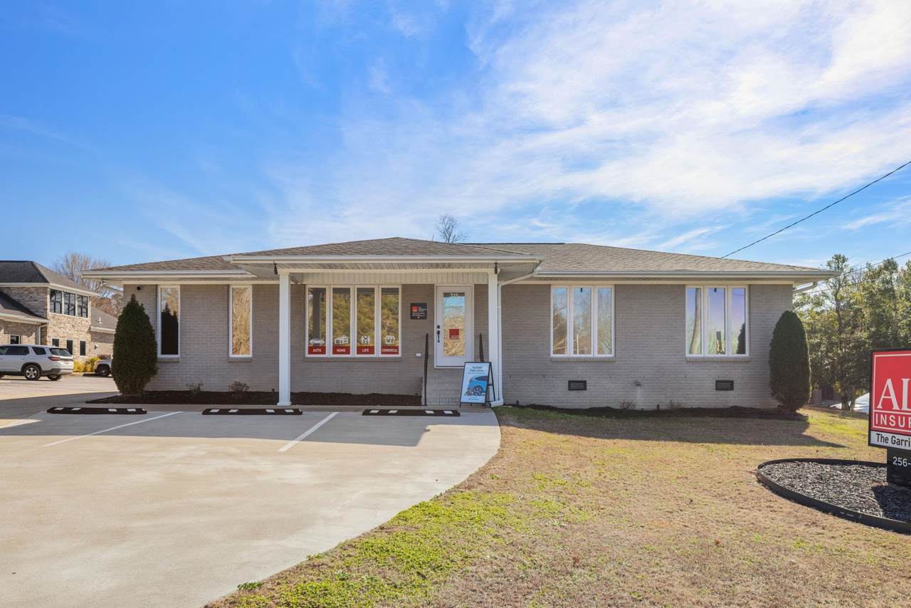 715 Cox Creek Pkwy - Photo 1