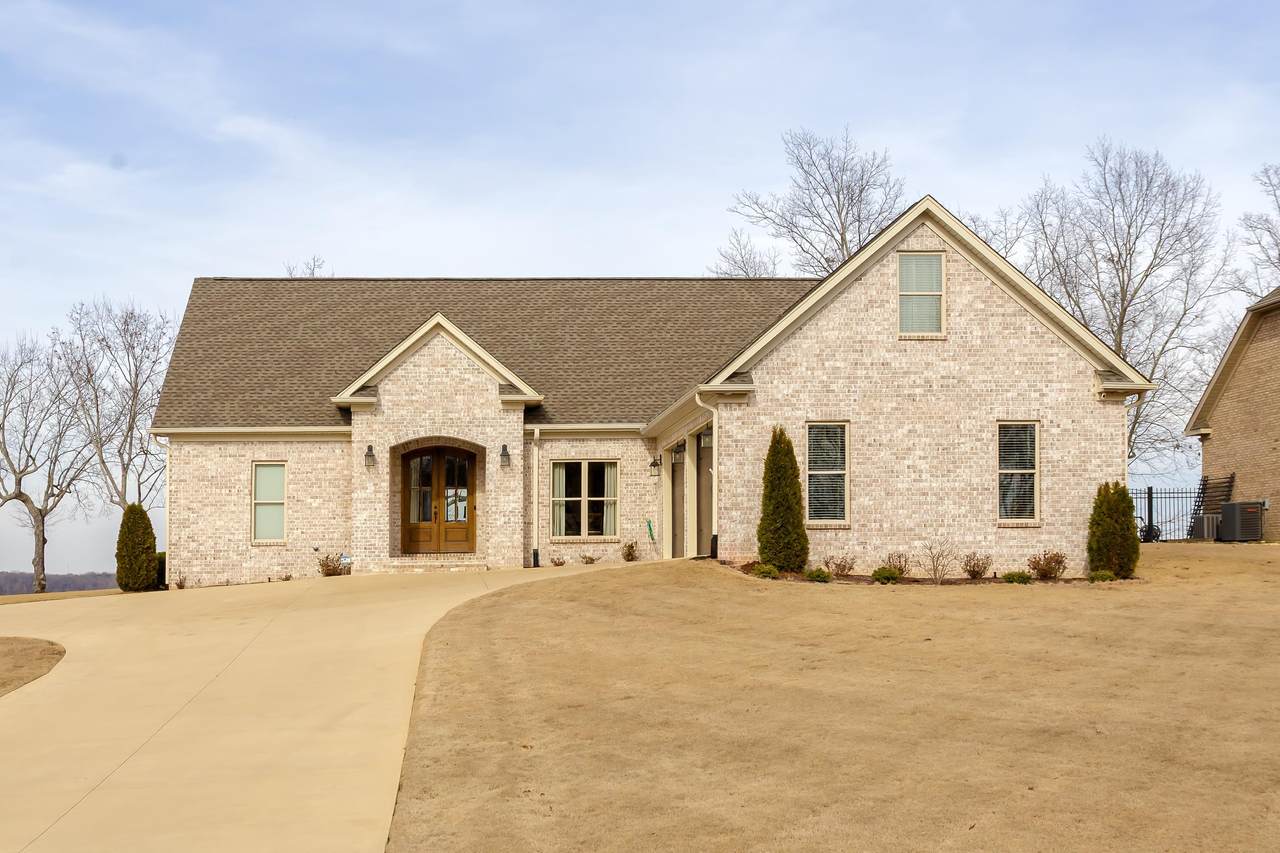 95 Crown Pointe Dr - Photo 1