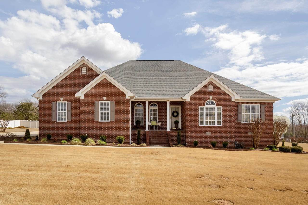 216 Meadow Ln - Photo 1