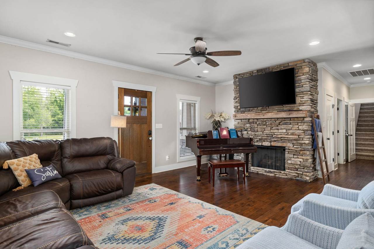 https://bt-photos.global.ssl.fastly.net/shoals/1280_boomver_1_528526-1.jpg