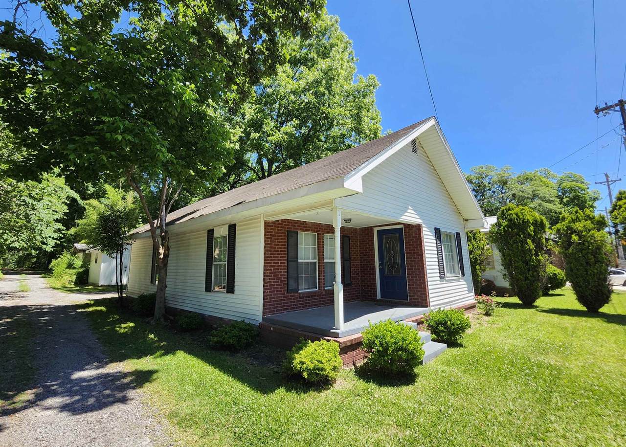 109 13th St - Photo 1