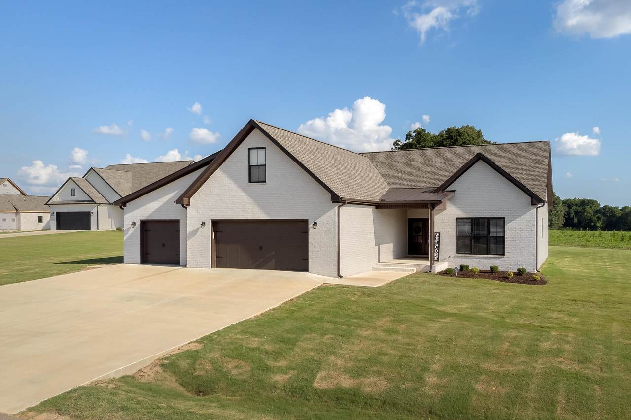 200 Spry Way - Photo 1