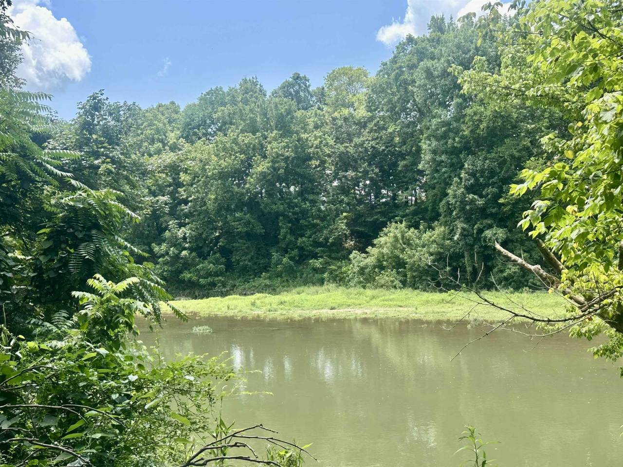 202 Garrett Rd - Photo 1