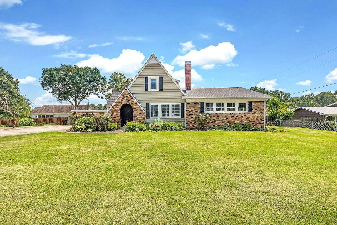 1216 Sheraton Rd - Photo 1