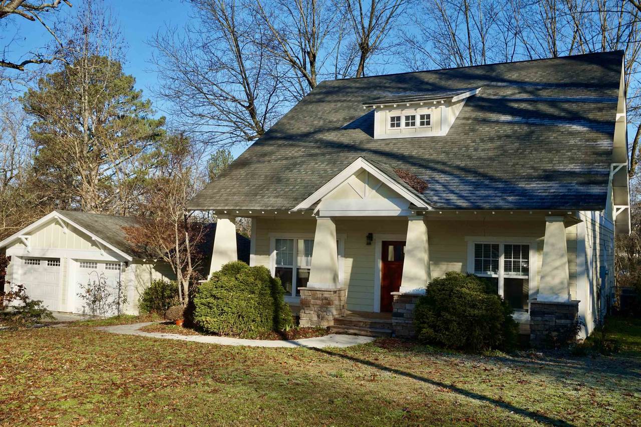 615 Oak Dr - Photo 1