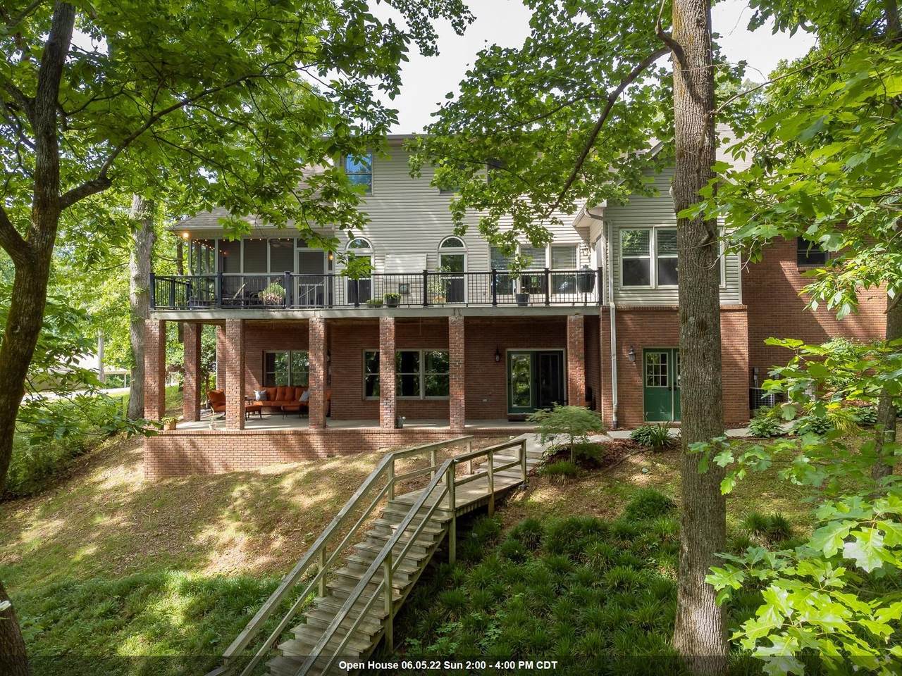 405 Lakeside Cr - Photo 1