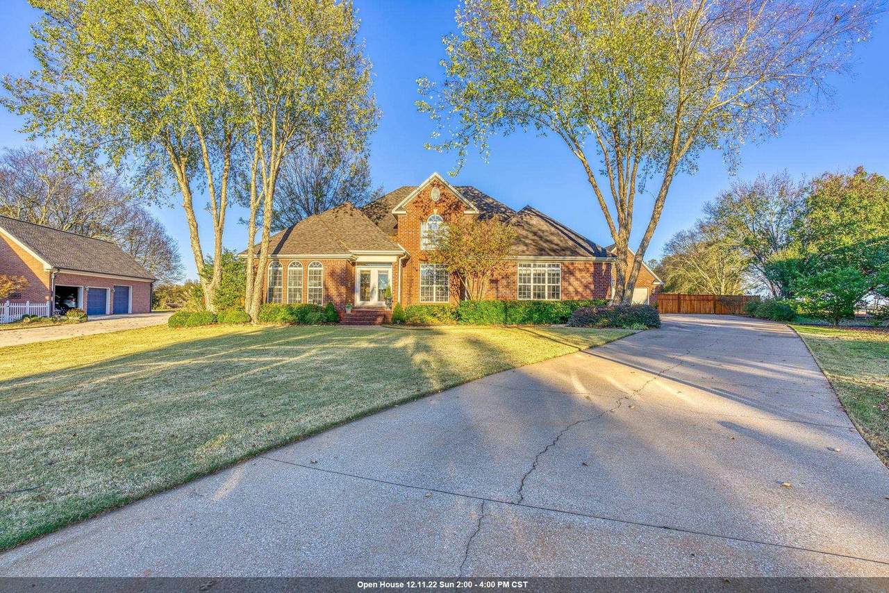 406 Whitfield Ct - Photo 1