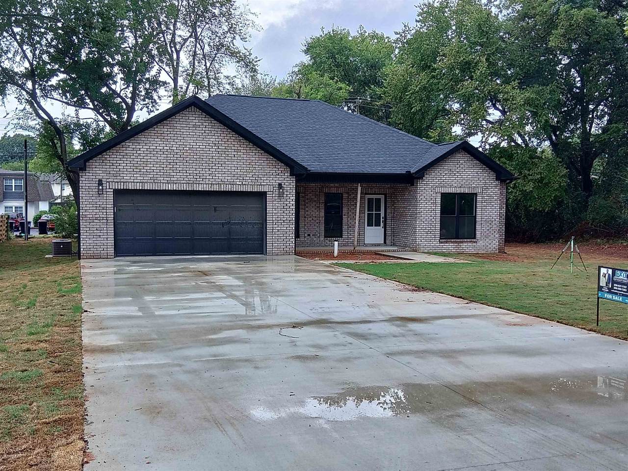 800 Glendale Ave - Photo 1