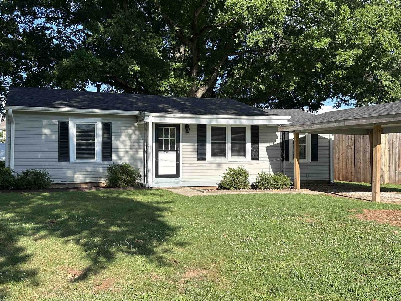 904 Irene Ave - Photo 1