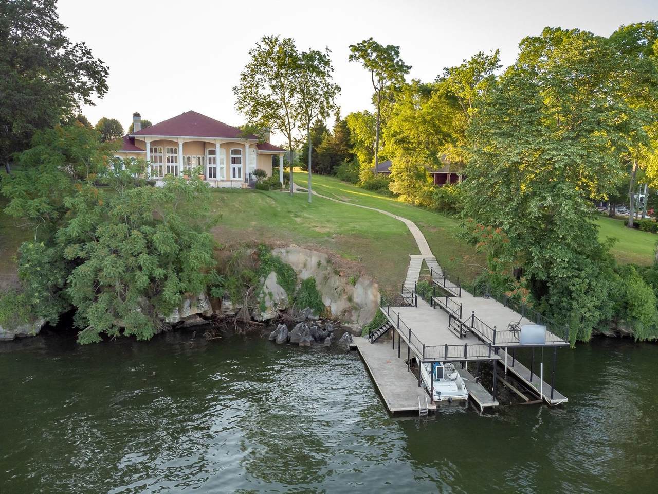 638 Saddlebrook Dr - Photo 1
