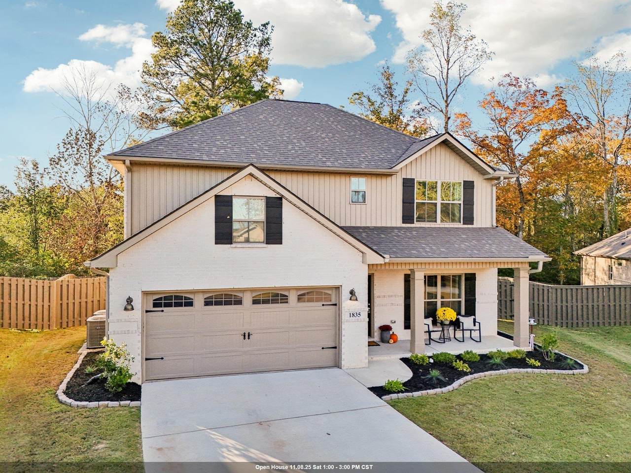 1835 Shadowbrook Ln - Photo 1