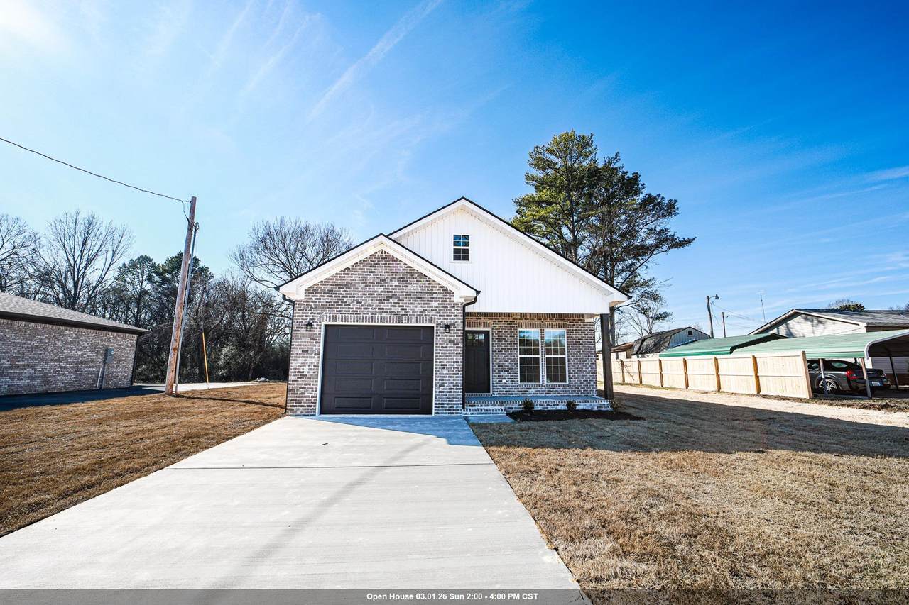 225 Markate Ave - Photo 1