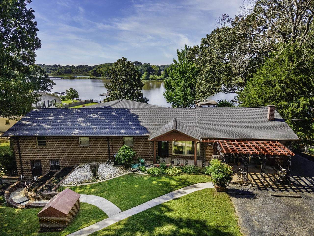 315 Lakewood Dr - Photo 1