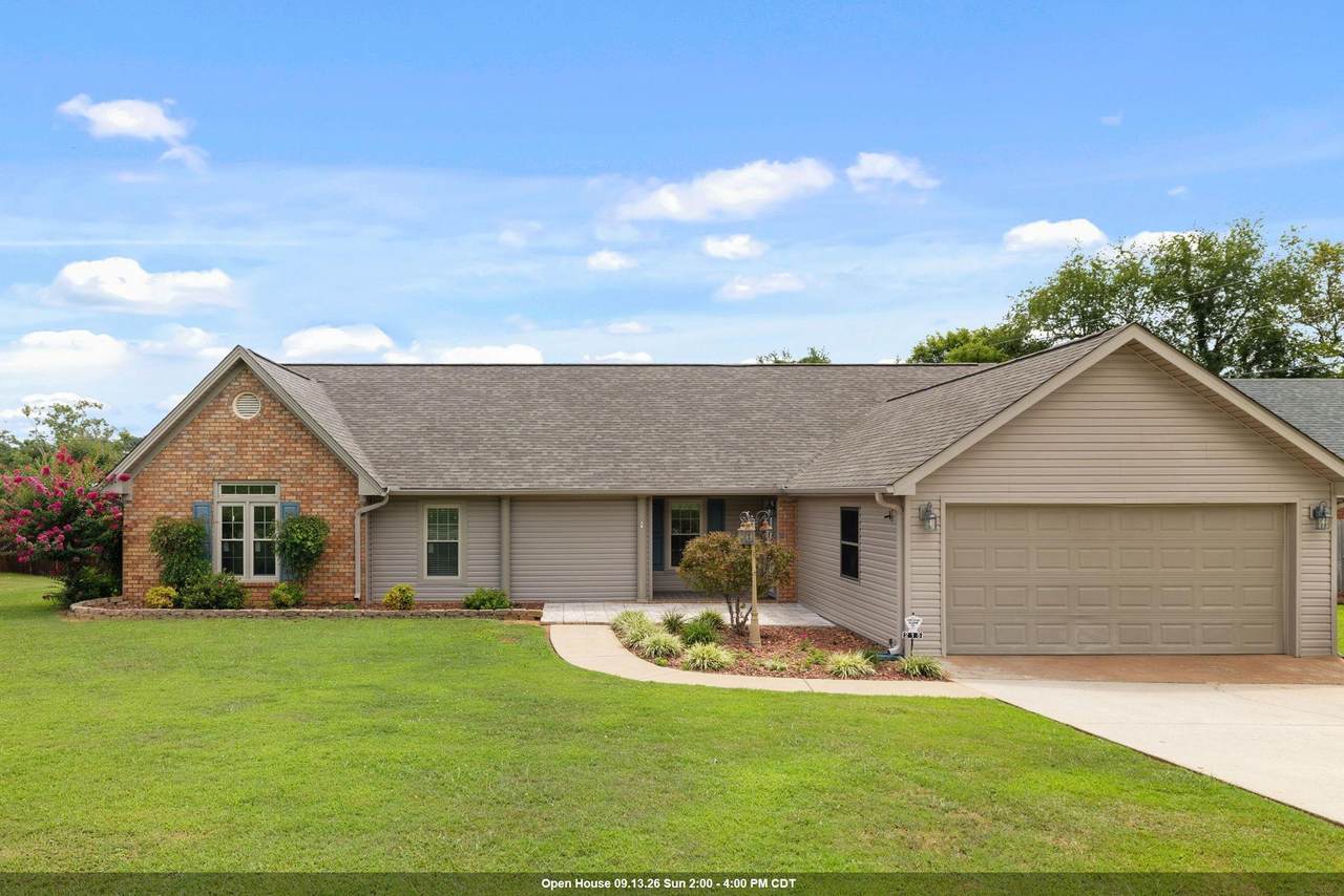 215 Oakview Cir - Photo 1