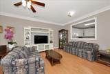 1012 Brookridge Ln - Photo 3