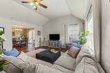 210 Mayfair Ln - Photo 4