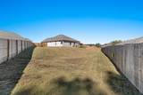 1834 Loebner Ln - Photo 32