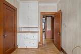 611 Clark St - Photo 15
