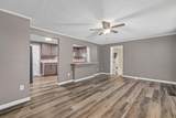 2818 Lee St - Photo 3