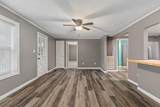 2818 Lee St - Photo 4