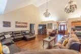 693 Brandon Dr - Photo 3