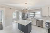 616 Moulton St - Photo 3