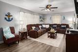705 Moore St - Photo 3