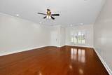 1004 Brookridge Ln - Photo 4