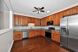 1004 Brookridge Ln - Photo 6