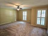 302 Robinhood Dr - Photo 9