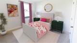1152 Waverley Ln - Photo 15