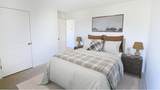 1163 Waverley Ln - Photo 18