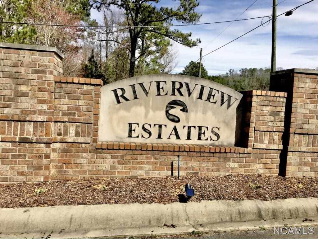 265 Riverview Dr - Photo 1