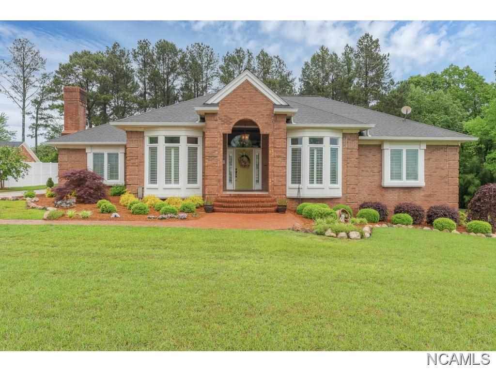 1807 Loch Ave - Photo 1